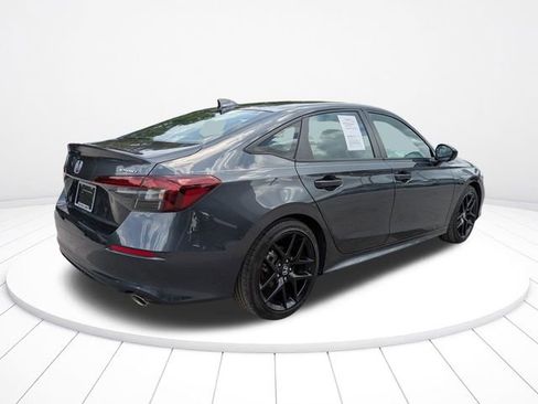 Used 2025 Honda Civic Sport image 4