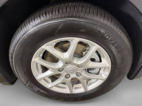 Used 2025 Chrysler Pacifica Select FWD image 12