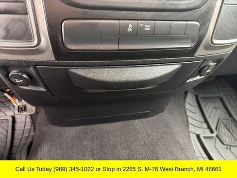Used 2017 RAM 1500 Express AWD/4WD image 17
