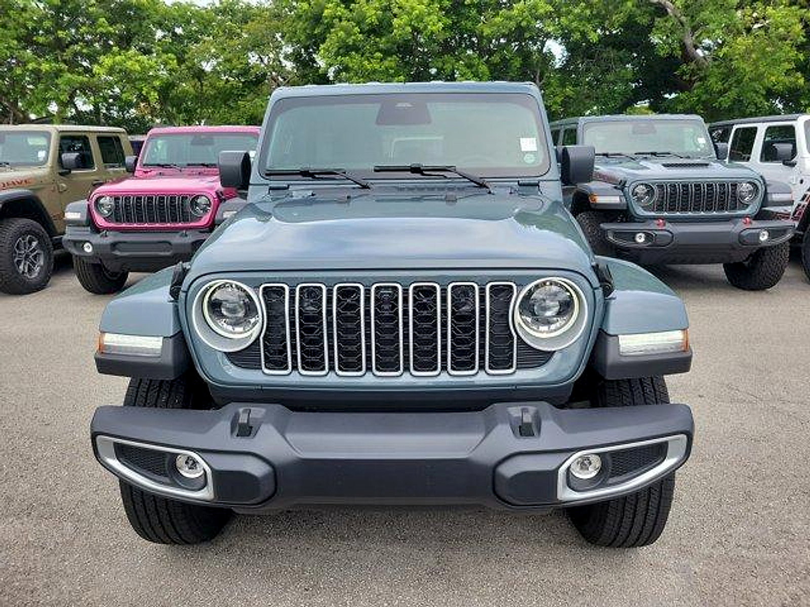 New 2026 Jeep Wrangler Unlimited Sahara AWD/4WD image 2