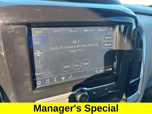 Used 2022 Chevrolet Traverse LS image 21