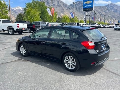 Used 2012 Subaru Impreza 2.0i Premium w/ All-Weather Pkg AWD/4WD image 10