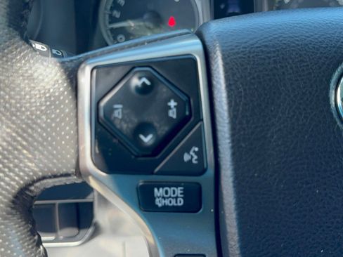 Certified 2021 Toyota Tacoma SR5 AWD/4WD image 17