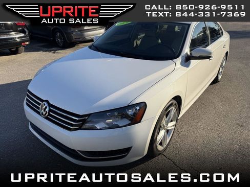 Used 2014 Volkswagen Passat 1.8T SE image 1