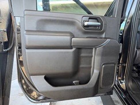 Used 2022 GMC Sierra 3500 AT4 w/ AT4 Preferred Package AWD/4WD image 27