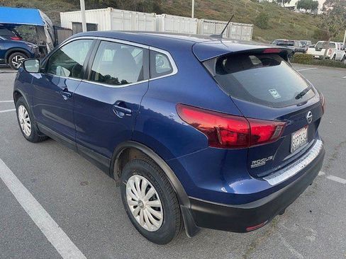 Used 2018 Nissan Rogue Sport S image 4