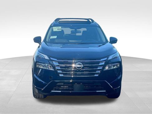 New 2026 Nissan Rogue Platinum image 2