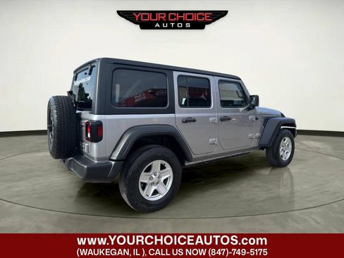 Used 2018 Jeep Wrangler Unlimited Sport AWD/4WD image 6