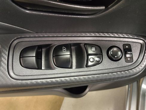 Used 2025 Nissan Versa S w/ Trunk Package FWD image 27