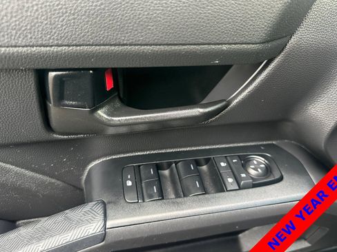 Used 2024 Toyota Tacoma SR5 image 11