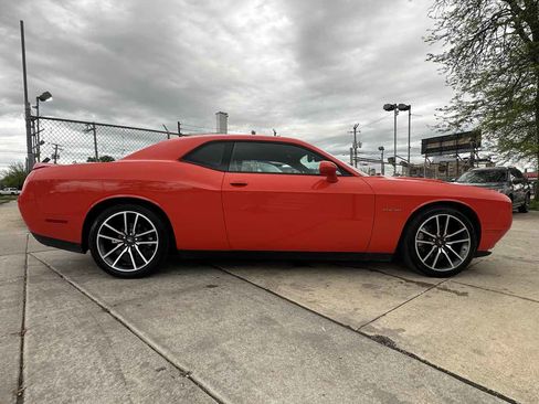Used 2022 Dodge Challenger R/T w/ Plus Package RWD image 4