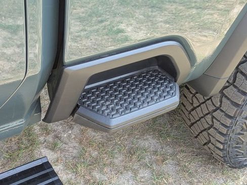 New 2026 Chevrolet Silverado 2500 ZR2 AWD/4WD image 31