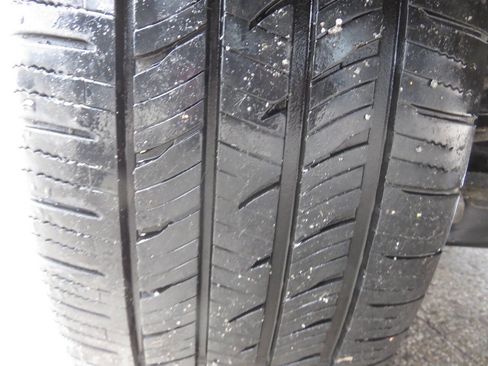 Used 2017 Ford Escape SE w/ Equipment Group 201A image 34