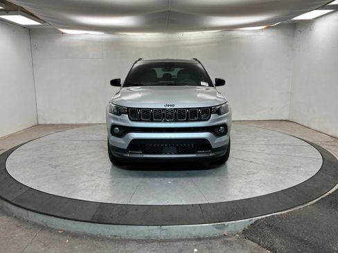 New 2026 Jeep Compass Latitude image 8