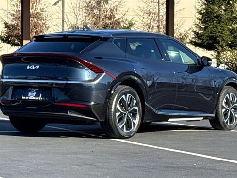 Certified 2024 Kia EV6 Wind w/ Wind Technology Package image 5