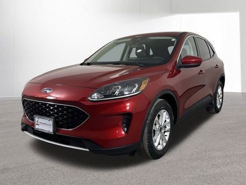Used 2020 Ford Escape SE image 1