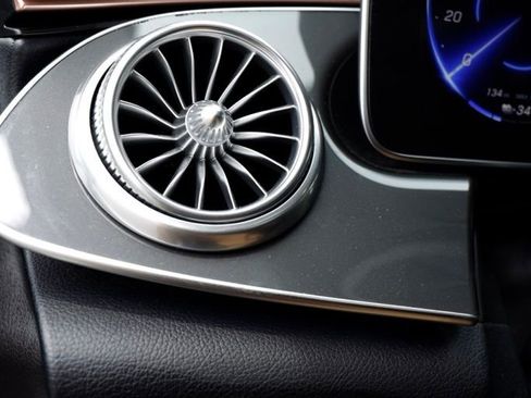 Used 2023 Mercedes-Benz EQS 450+ SUV image 18