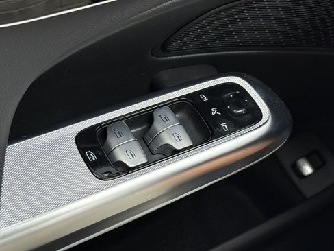 Used 2025 Mercedes-Benz E 350 Sedan image 16