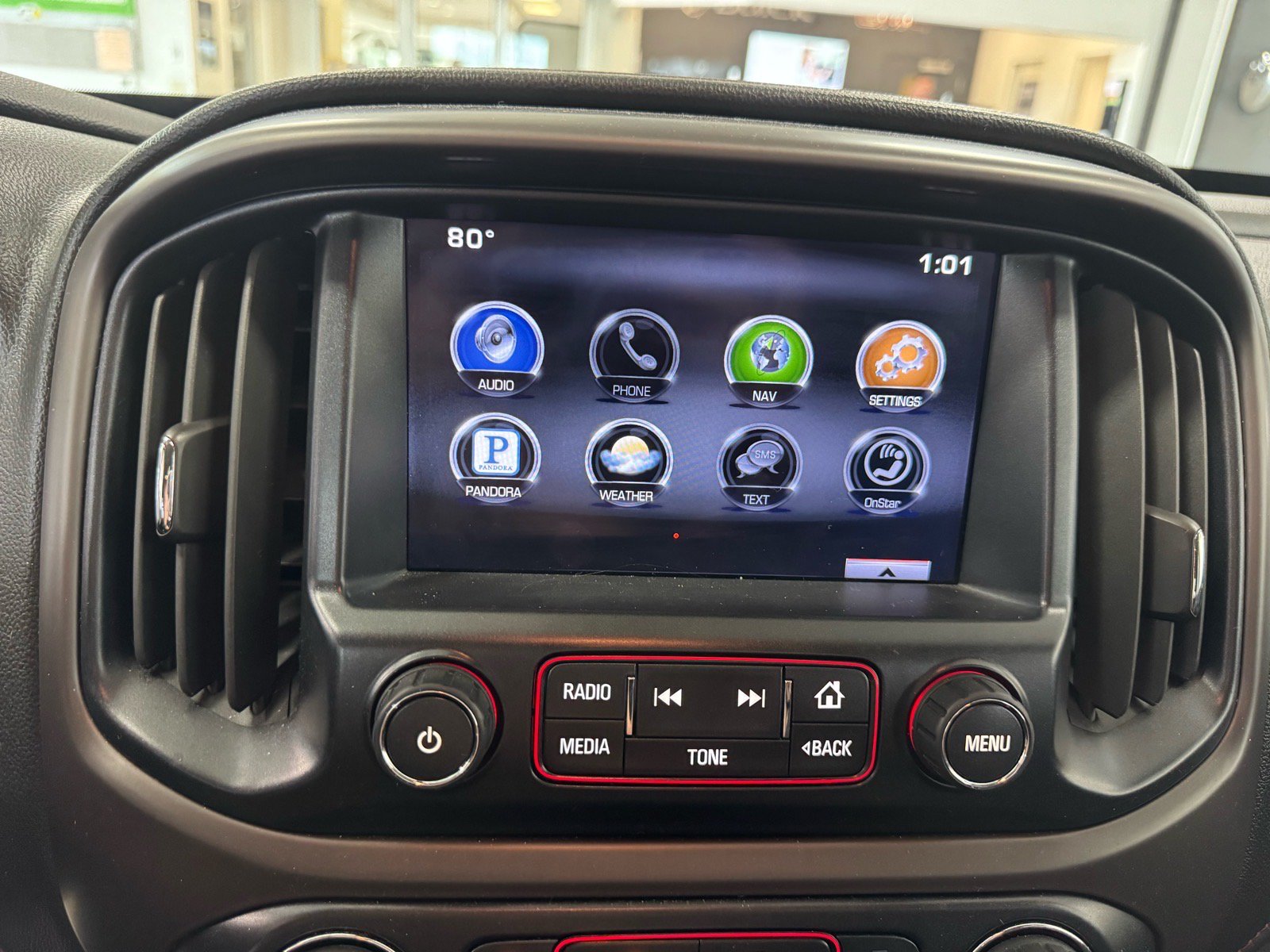 Used 2015 GMC Canyon SLE w/ All-Terrain Package AWD/4WD image 24