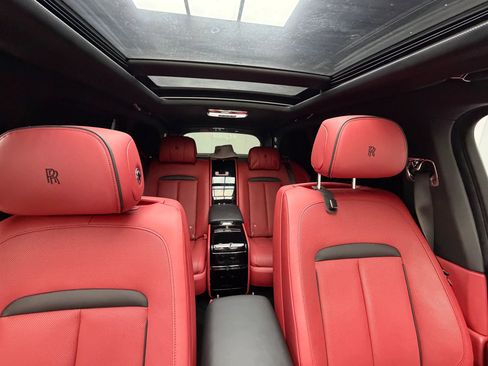 Used 2020 Rolls-Royce Cullinan image 9