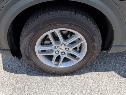 New 2026 Ford Explorer Active w/ Active Comfort Package RWD image 44