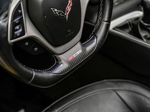 Used 2015 Chevrolet Corvette Z06 w/ 3LZ Preferred Equipment Group RWD image 60