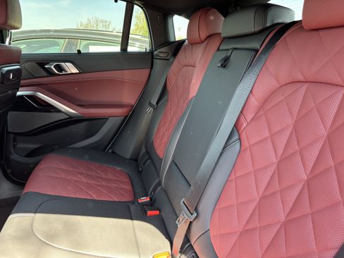 Certified 2026 BMW X6 M60i image 32