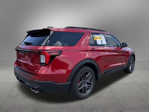 Used 2025 Ford Explorer ST w/ Sun And Sound Package AWD/4WD image 4