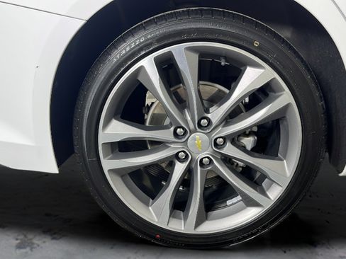 Used 2022 Chevrolet Malibu LT FWD image 49