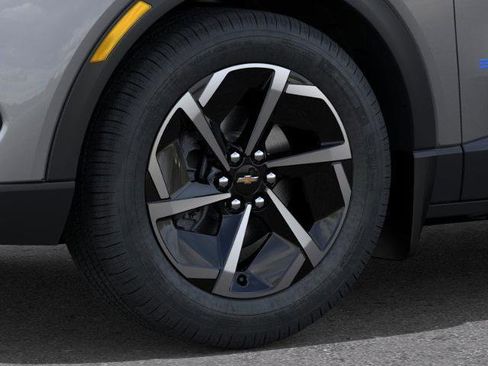 New 2026 Chevrolet Equinox EV LT image 9