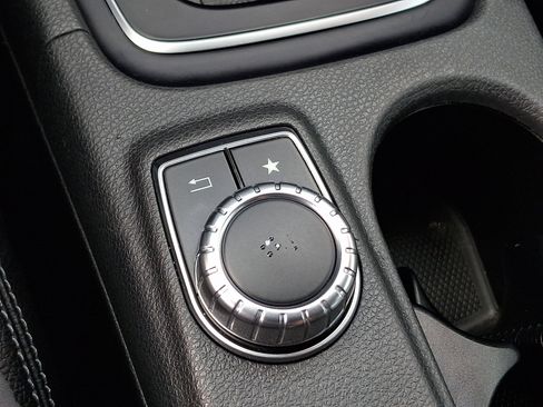 Used 2016 Mercedes-Benz CLA 250 image 26