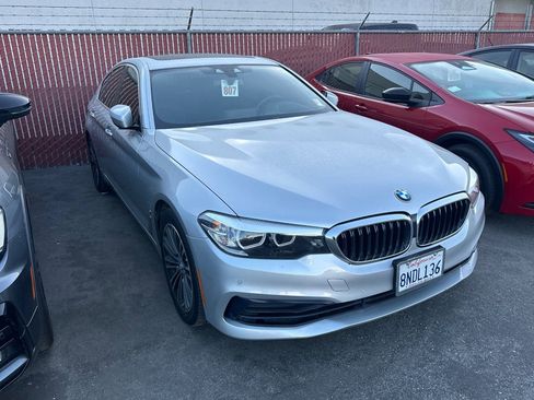 Used 2019 BMW 530e 530e iPerformance w/ Convenience Package image 2