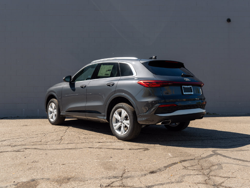 New 2026 Audi Q5 Premium AWD/4WD image 4