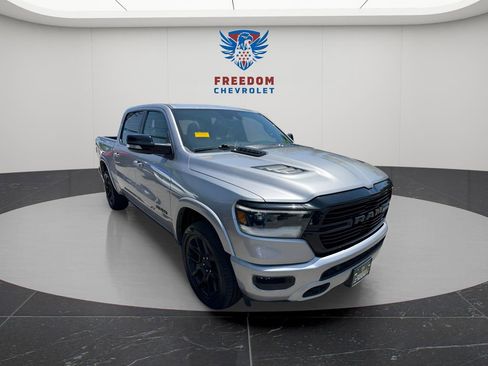 Used 2022 RAM 1500 Laramie AWD/4WD image 7