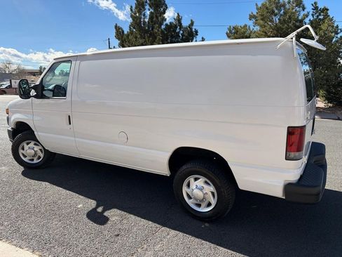 Used 2012 Ford E-250 and Econoline 250 image 2
