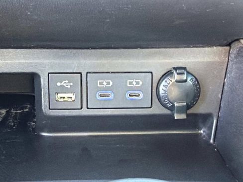 Used 2022 Toyota Highlander L image 30