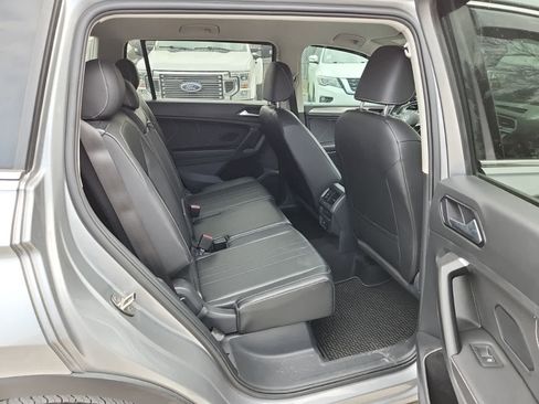 Used 2022 Volkswagen Tiguan SE image 23
