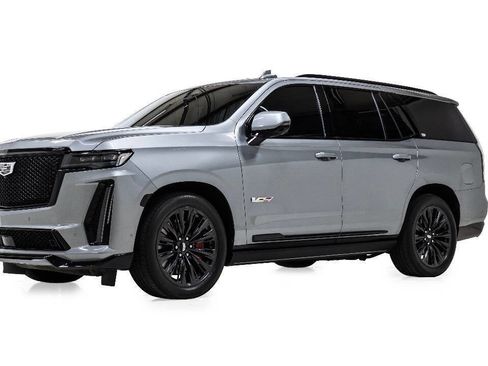 Used 2024 Cadillac Escalade V w/ LPO, ONYX Package AWD/4WD image 2