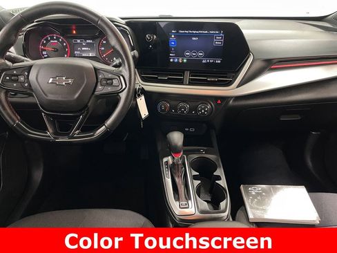 Used 2024 Chevrolet Trax RS w/ Driver Confidence Package FWD image 2