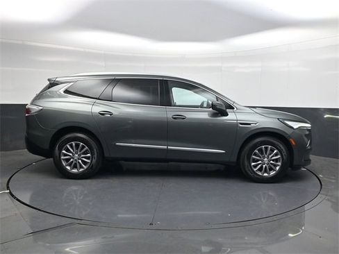 Used 2022 Buick Enclave Essence w/ Trailering Package, 5000 lbs. image 3