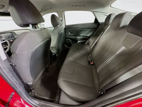Used 2022 Hyundai Elantra SEL FWD image 26