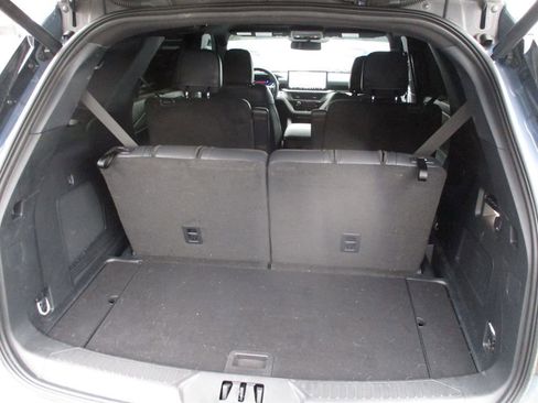 Used 2025 Ford Explorer ST image 11