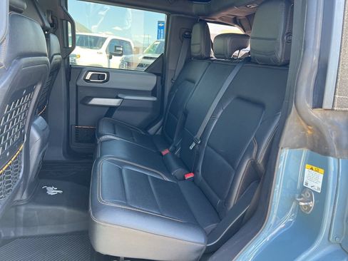 Used 2022 Ford Bronco Badlands w/ Sasquatch Package AWD/4WD image 24