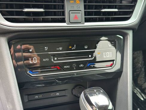 New 2026 Volkswagen Taos SEL AWD/4WD image 15