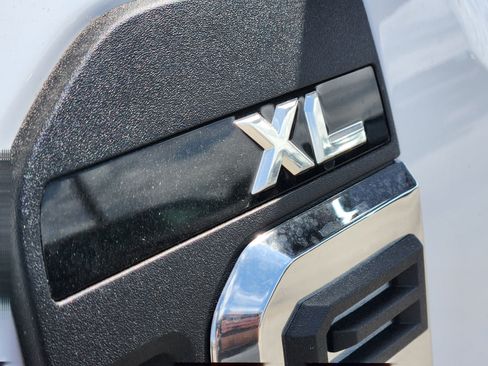 New 2026 Ford F250 XL AWD/4WD image 9