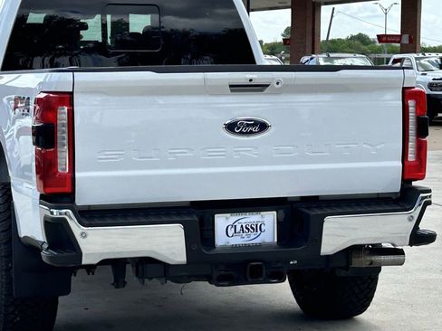 Used 2023 Ford F250 Lariat w/ Lariat Ultimate Package AWD/4WD image 6