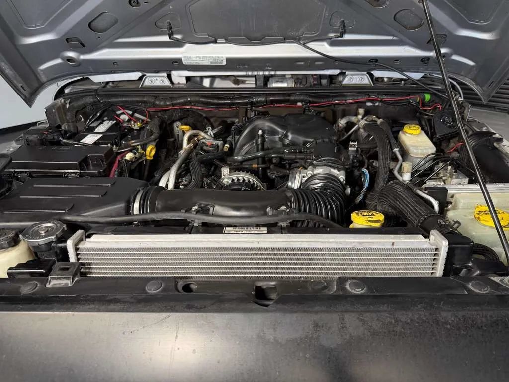 Used 2018 Jeep Wrangler Sport AWD/4WD image 7