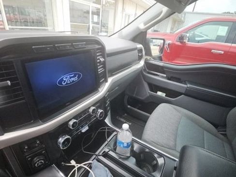 Used 2022 Ford F150 XLT w/ Equipment Group 302A High AWD/4WD image 13