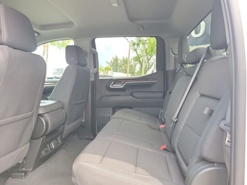 Used 2024 GMC Sierra 1500 Elevation AWD/4WD image 14