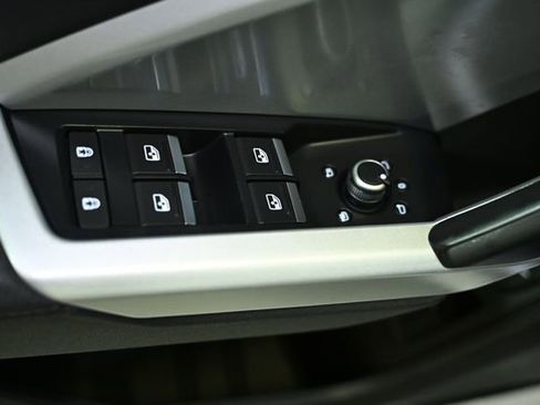 Used 2023 Audi Q3 2.0T Premium image 44